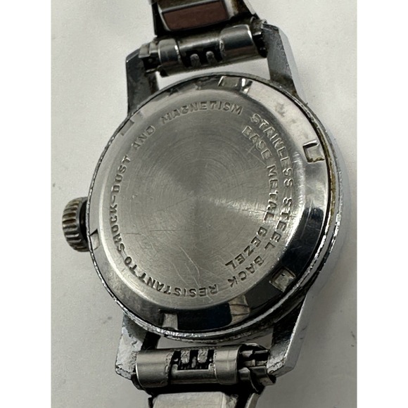 Solow Ladies Watch 17 Jewels Works‎ Manual Wind Incabloc 23MM 5.75\